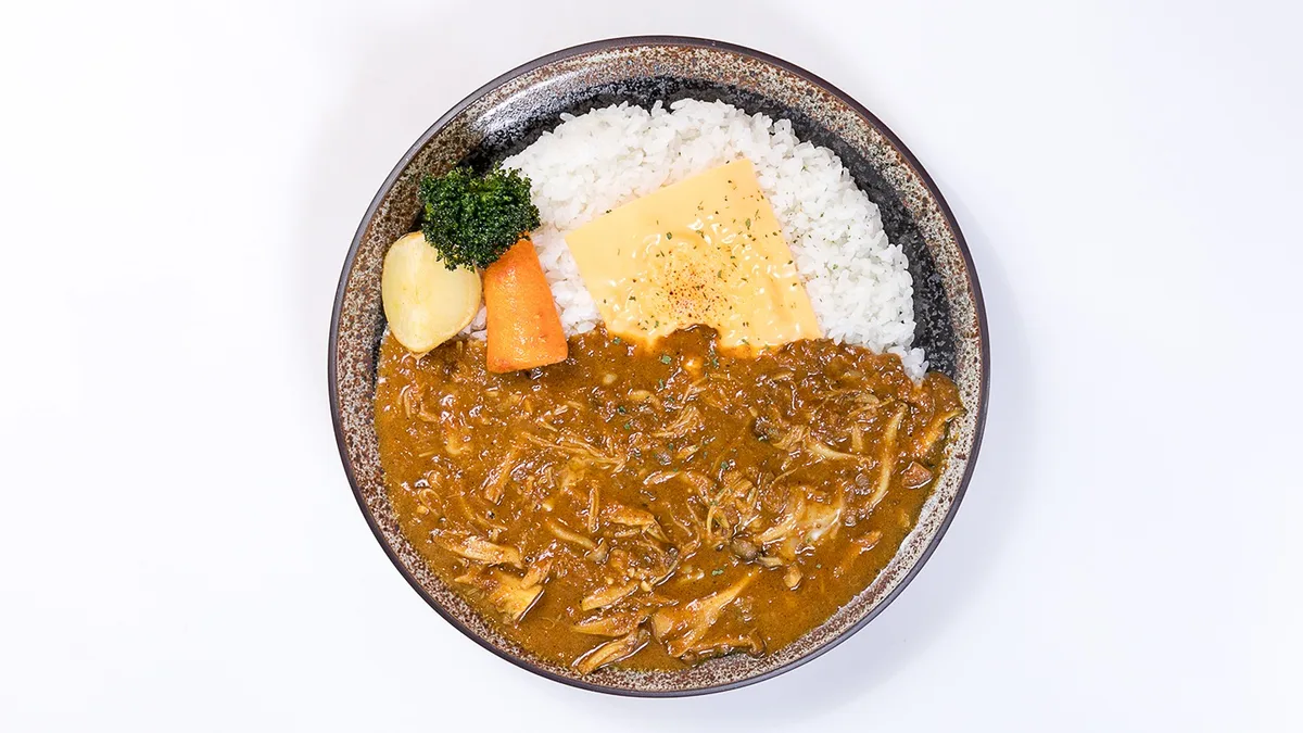 【元祖伊東さんのカレー】とろ～りチーズと4種のキノコのカレー