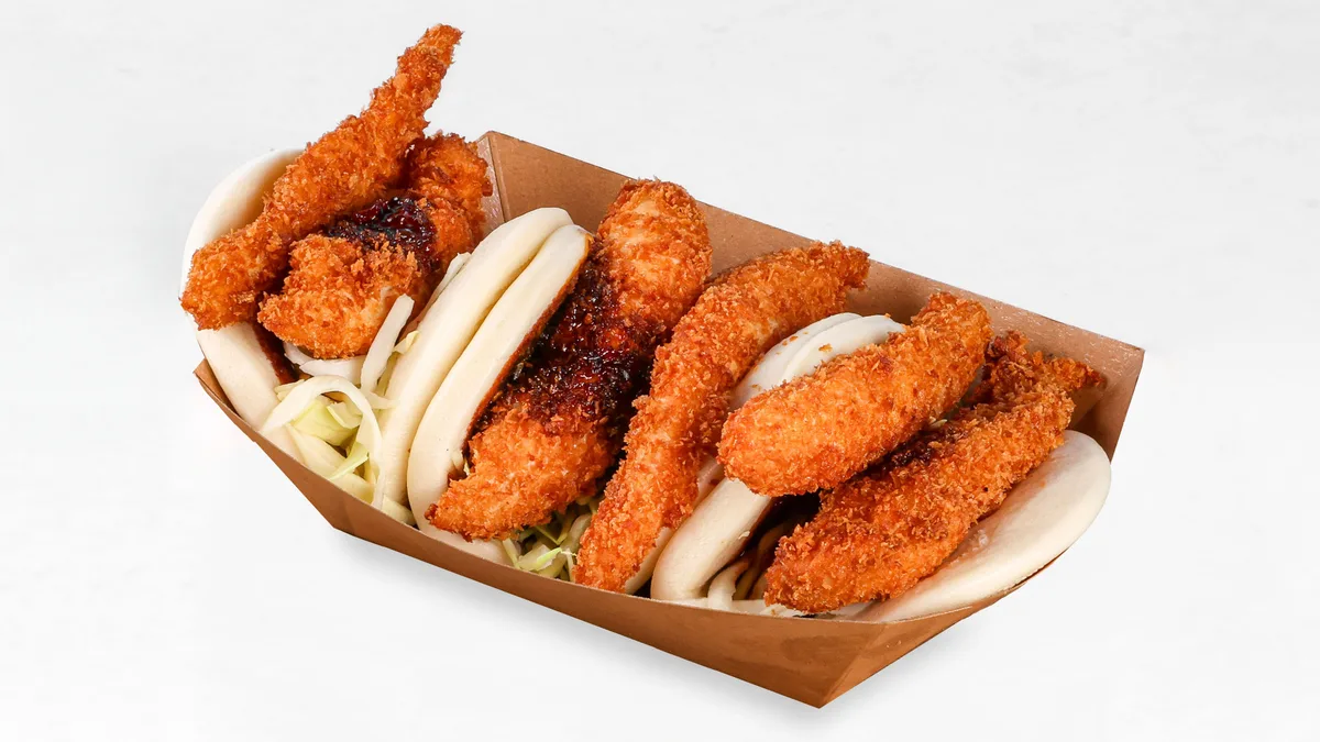 Bao Buns Crispy chicken s krompirčkom (3 kosi)