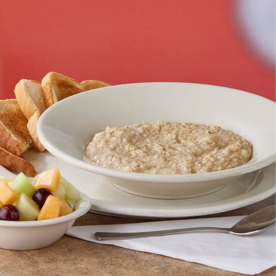Quaker Oatmeal and Fruit Combo