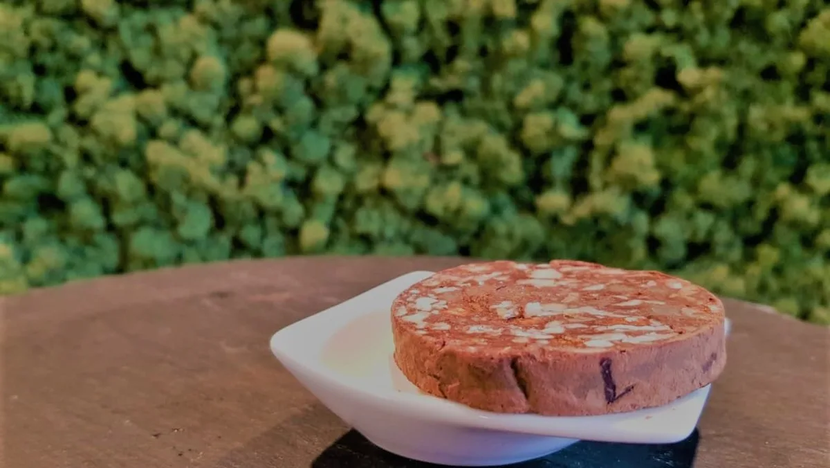 Goji bogyós-diós vegán fudge szelet