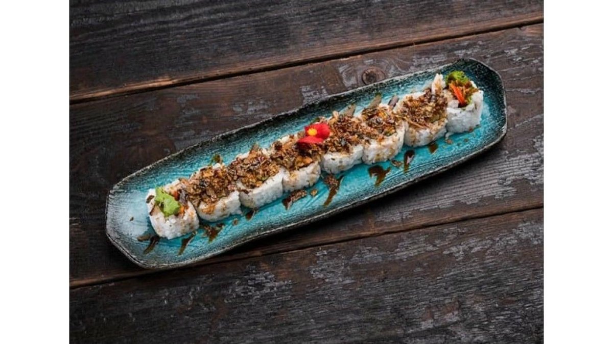 Crispy salmon roll