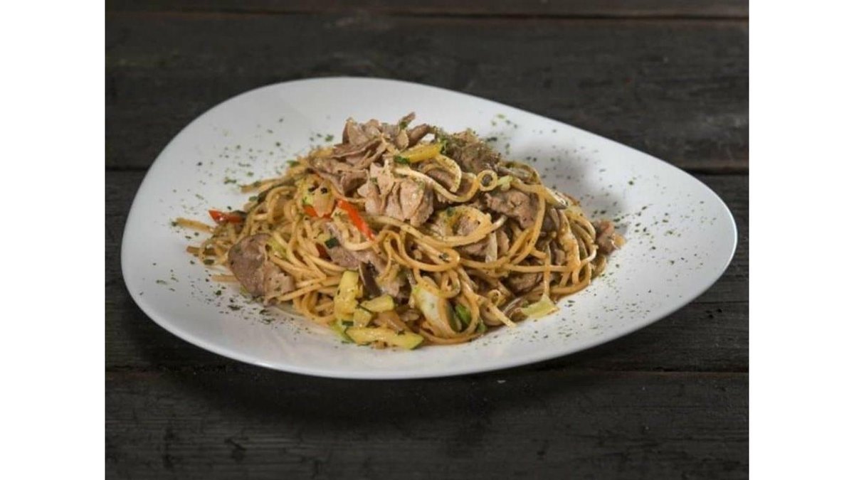 Ramen noodles cu porc