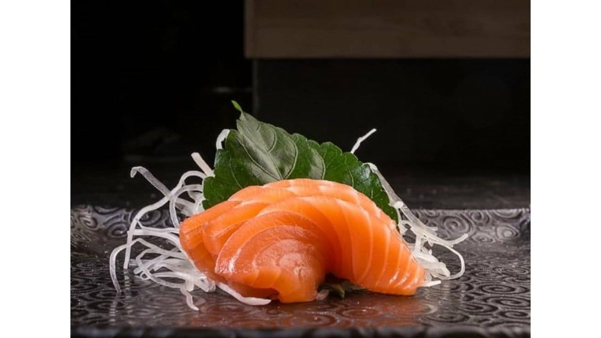 Sake sashimi