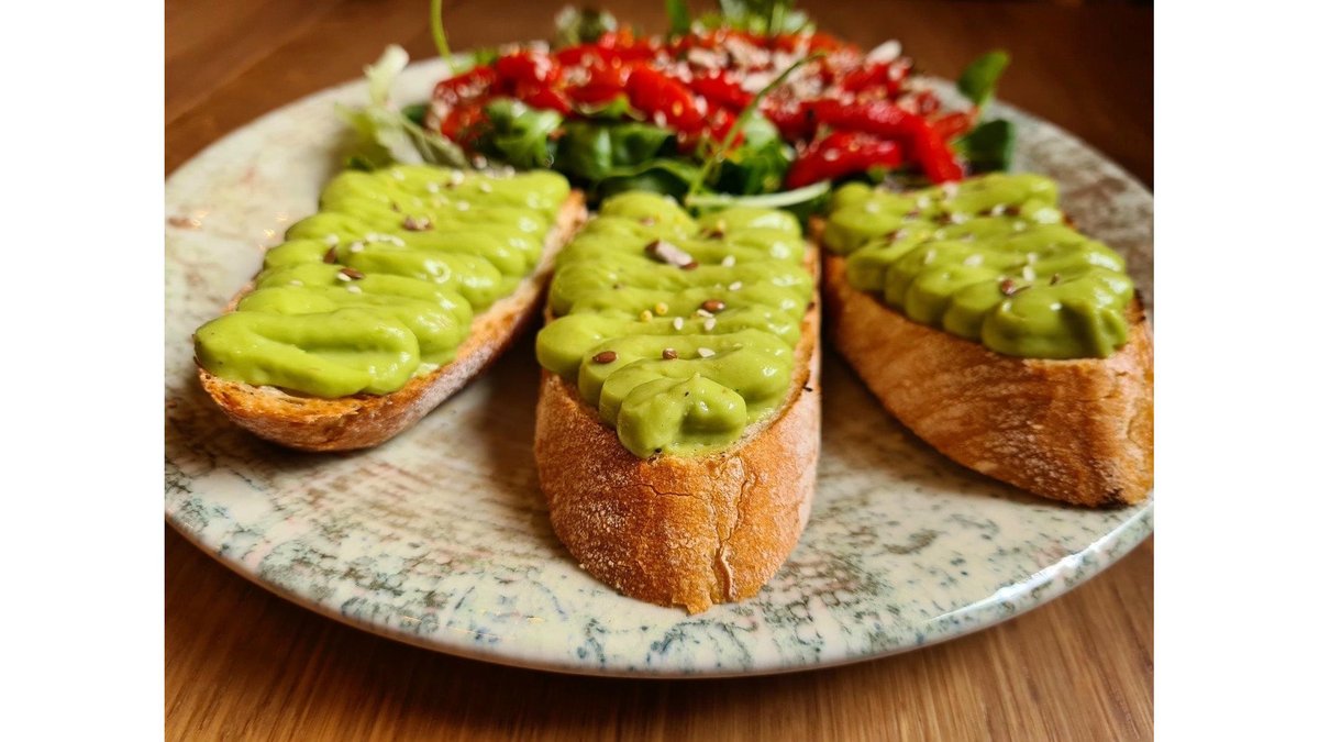 AVOCADO TOAST