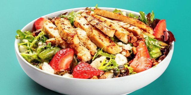 Berry Balsamic Salad Boxed Lunch