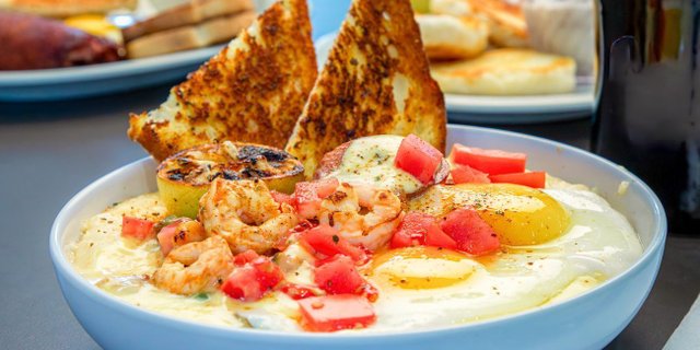 Shrimp and Grits Boxed Brunch