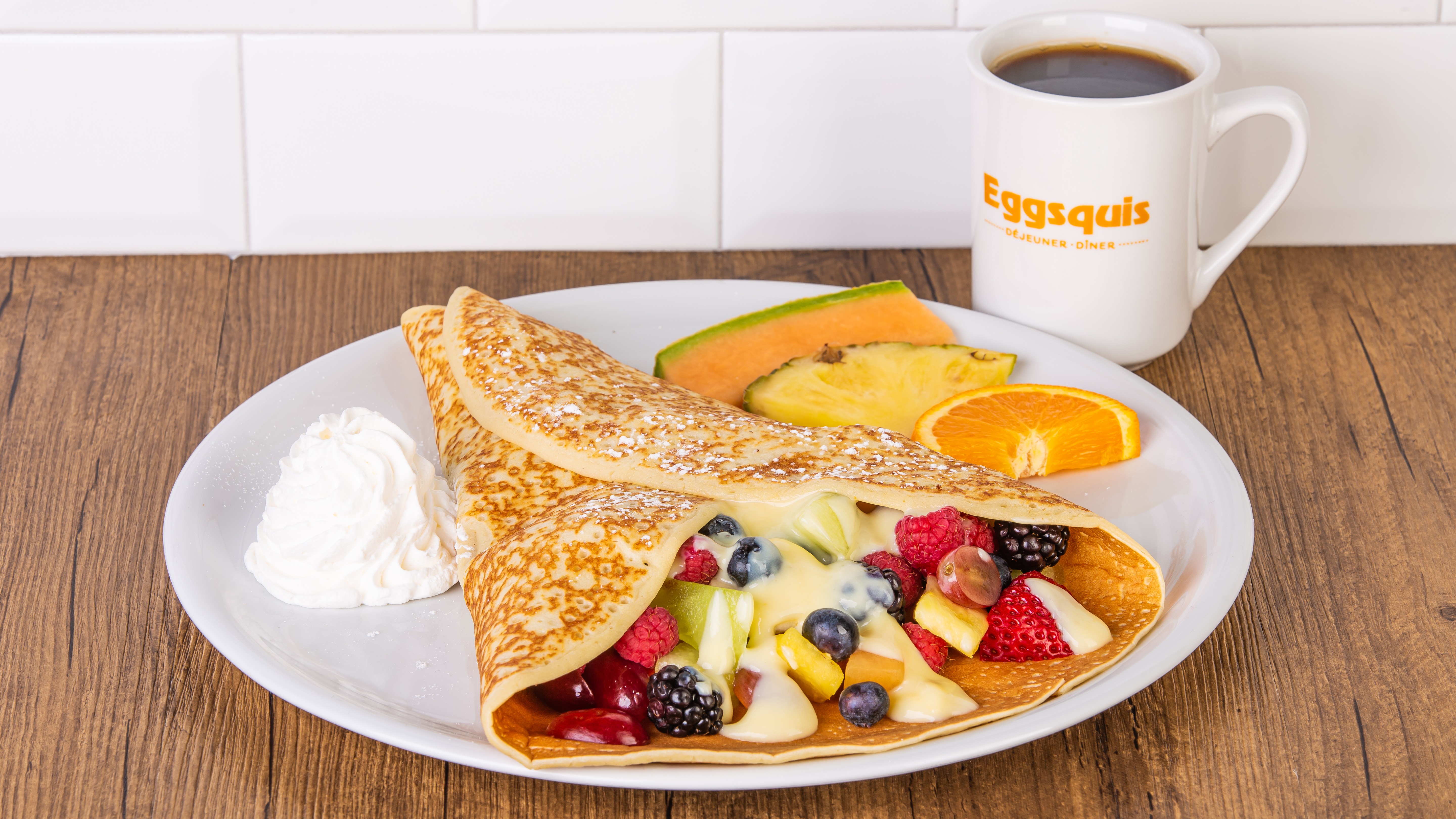 Crepe aux fruits / Mixed fruit crepe