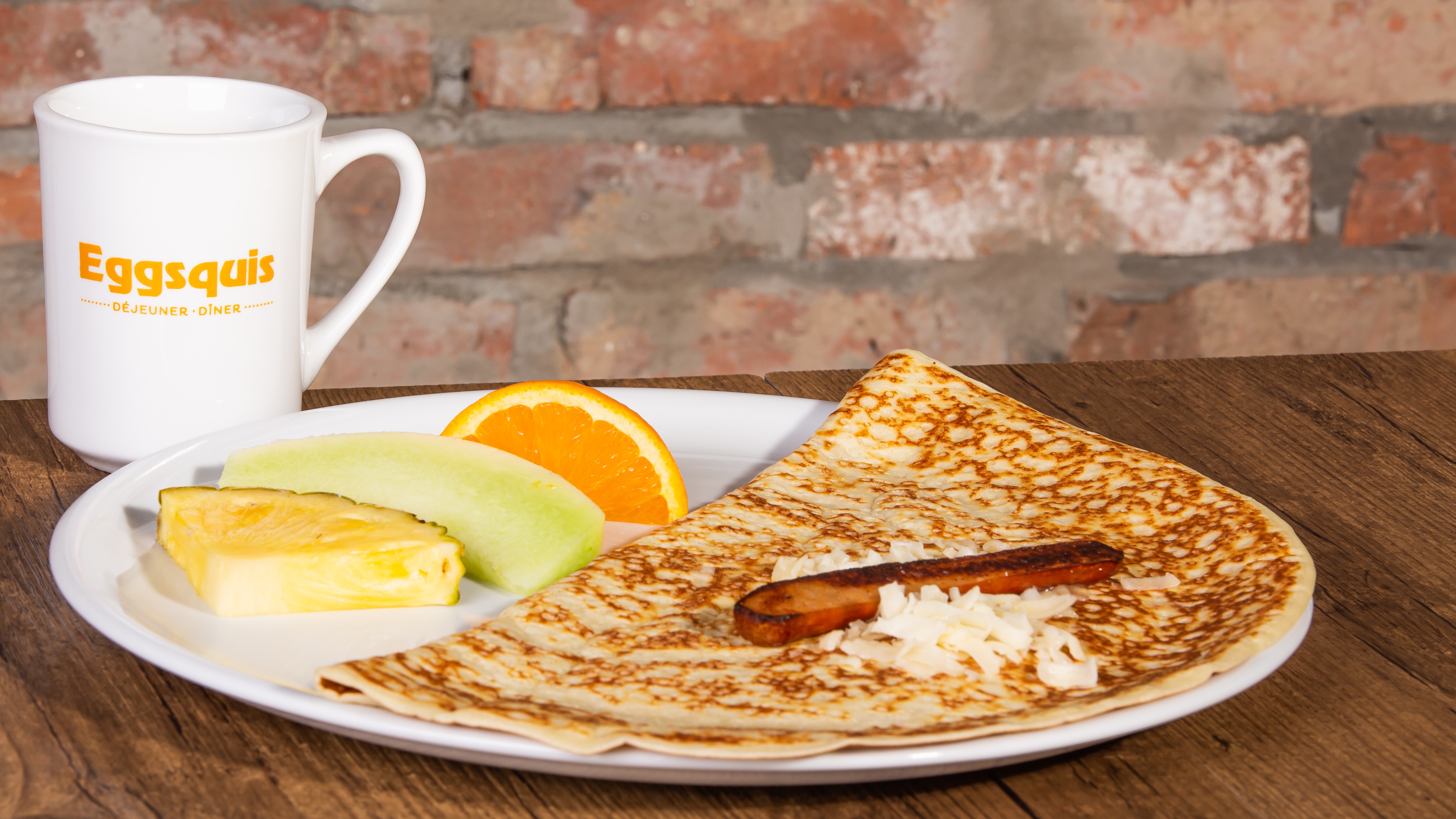 Crepe Saucisses-cheddar / Sausage and Cheddar crepe