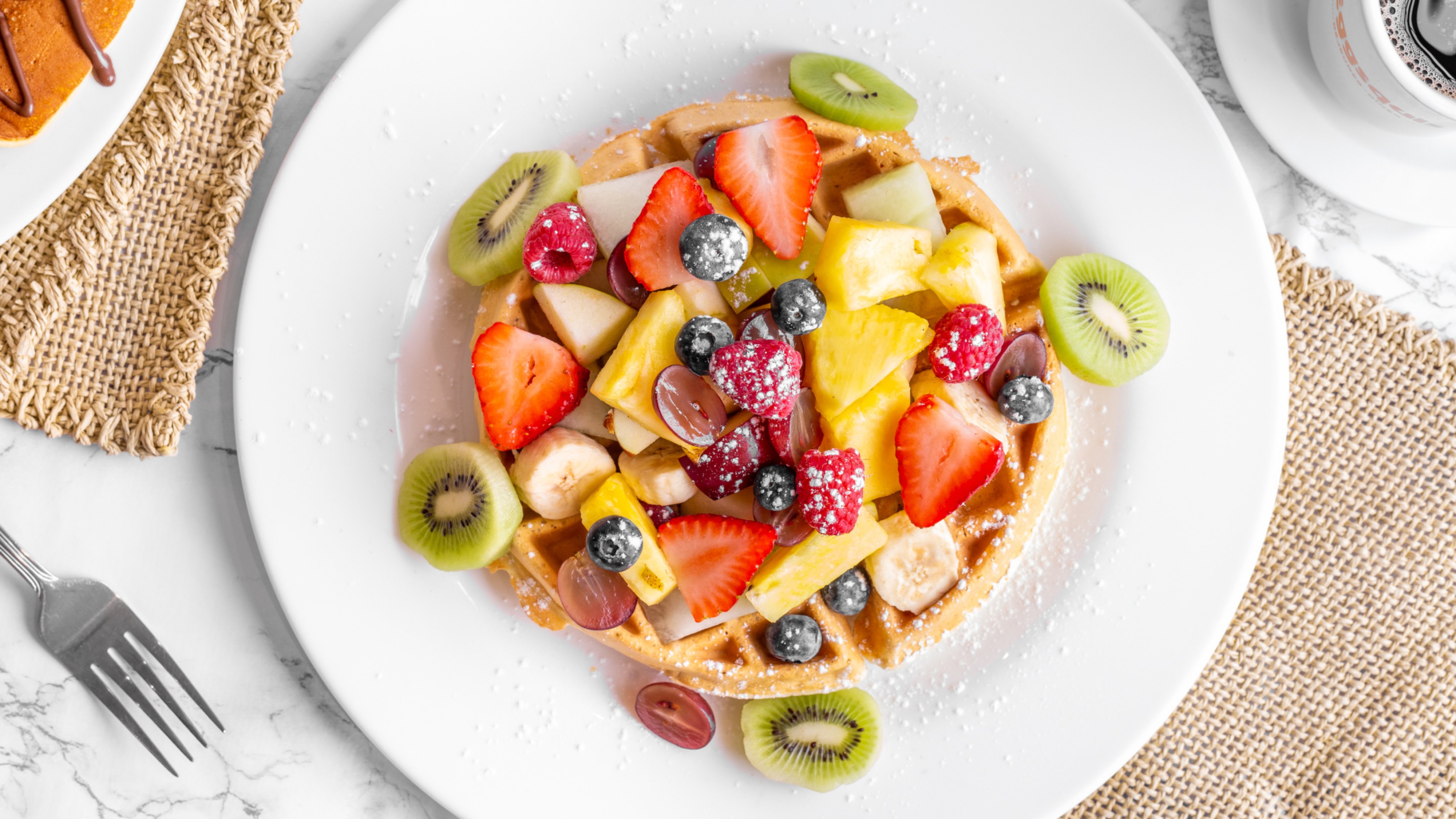 Gaufre fruits et crème anglaise / Fruit and Custard