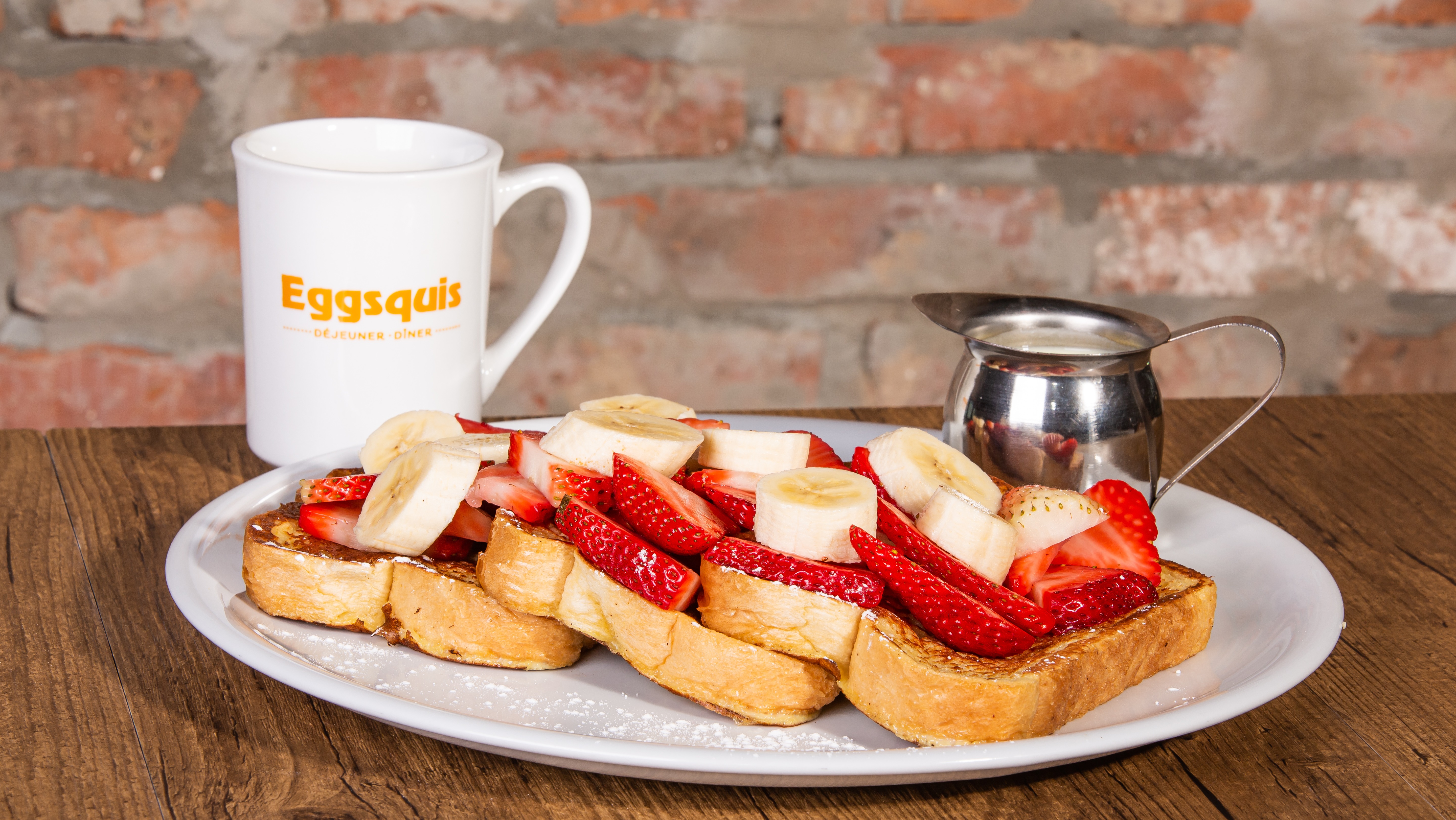 Pain doré Fraises-bananes/ French Toast with Strawberries and Banana