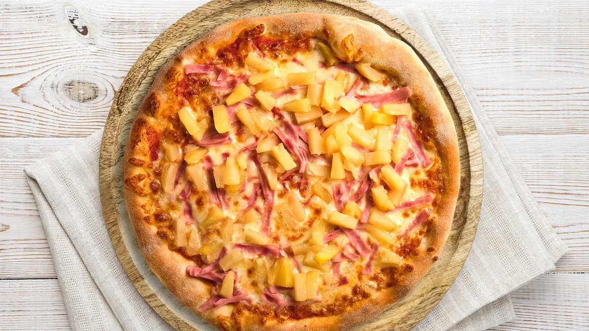 Ham-Anas pizza