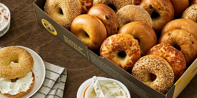 Bagels and Shmear Nosh Box