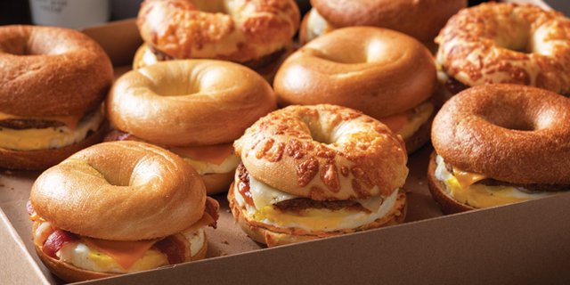 Classic Fresh-Cracked Egg Sandwich Nosh Box