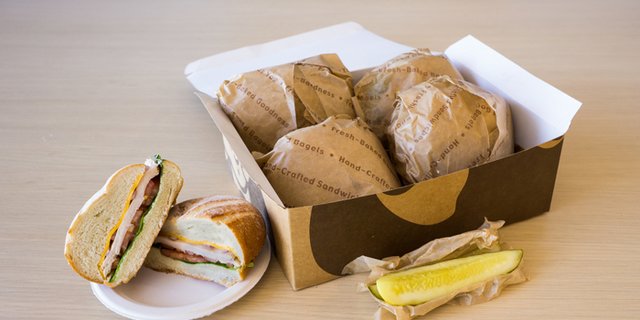 Classic Lunch Nosh Box