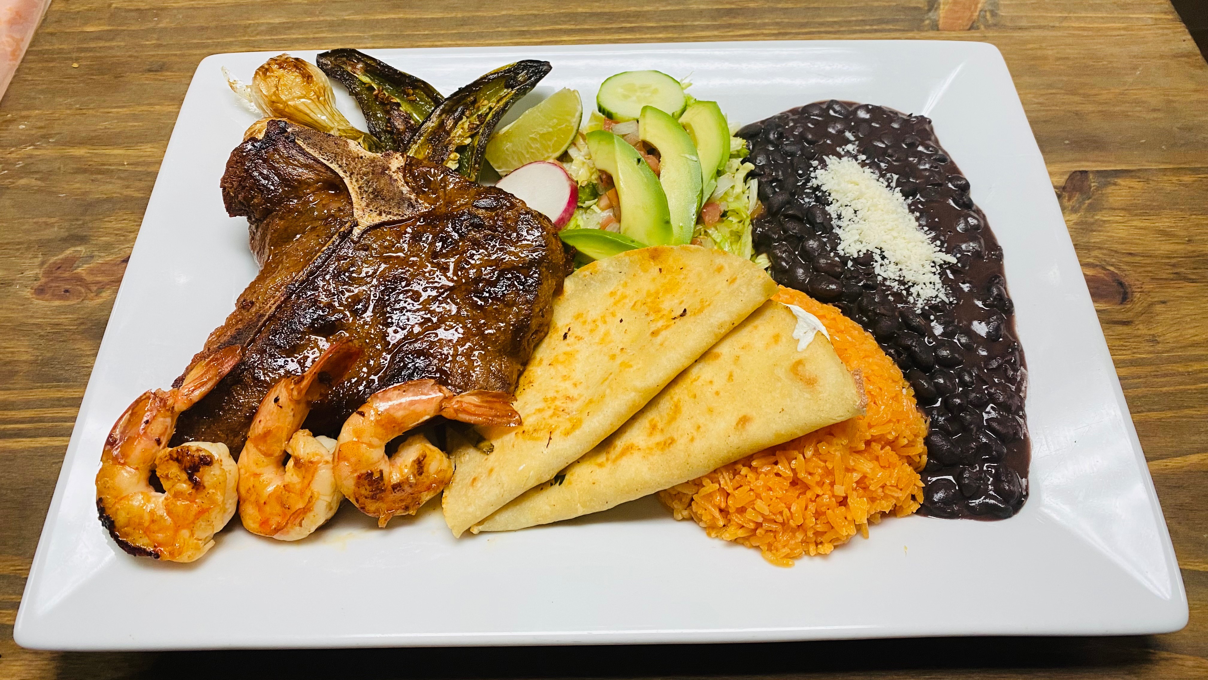Bandeja Oaxaqueña