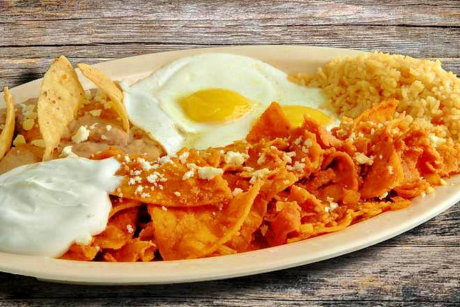 Chilaquiles Con Huevos