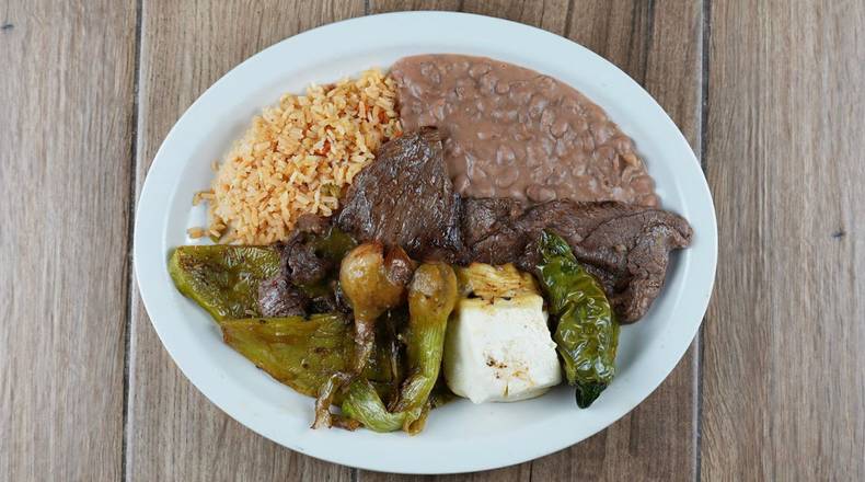 Bistec con Nopal