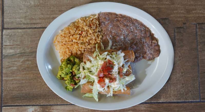 Taquitos Dorados de Pollo