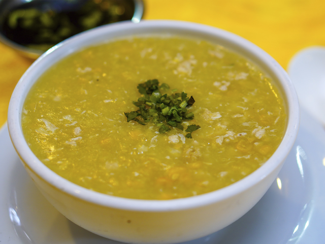 Crema de Maíz con Pollo