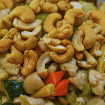 Pollo con Semillas de Marañón