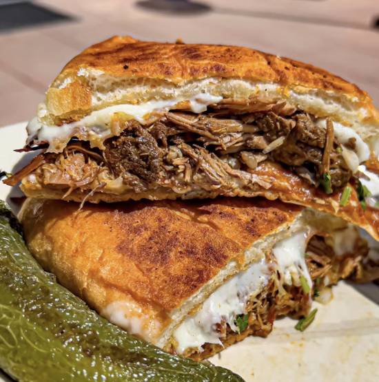 Torta Birria
