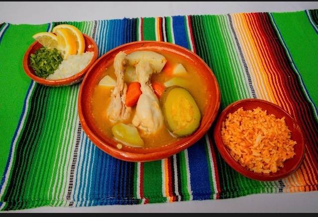 Caldo De Pollo