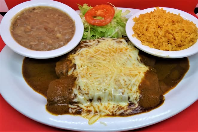 Enchiladas de Mole