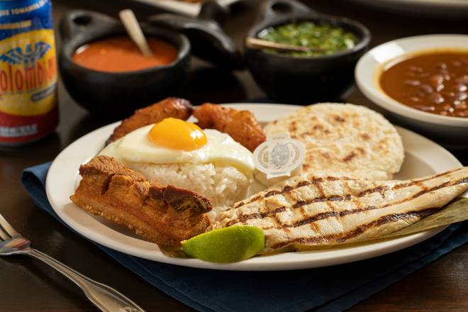 Bandeja Paisa Pollo