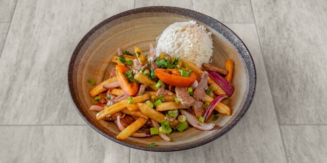 Lomo Saltado