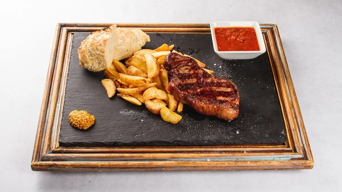 Black Angus Rib Eye (300 g)