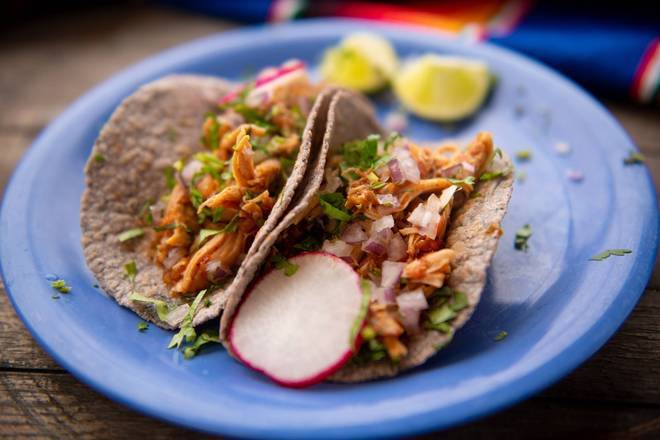 Tinga De Pollo Taco