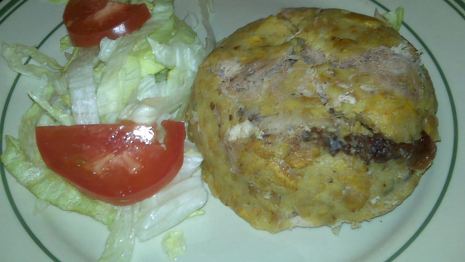 Mofongo de Pollo / Mashed Green Plantain with Chicken