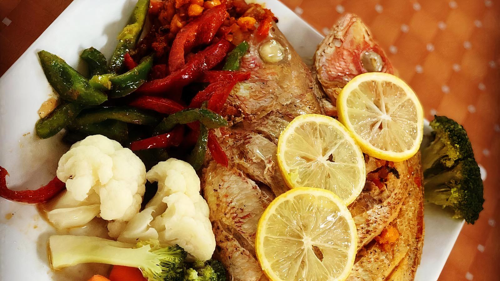 Pescado Rojo Entero Frito / Whole Fried Red Snapper