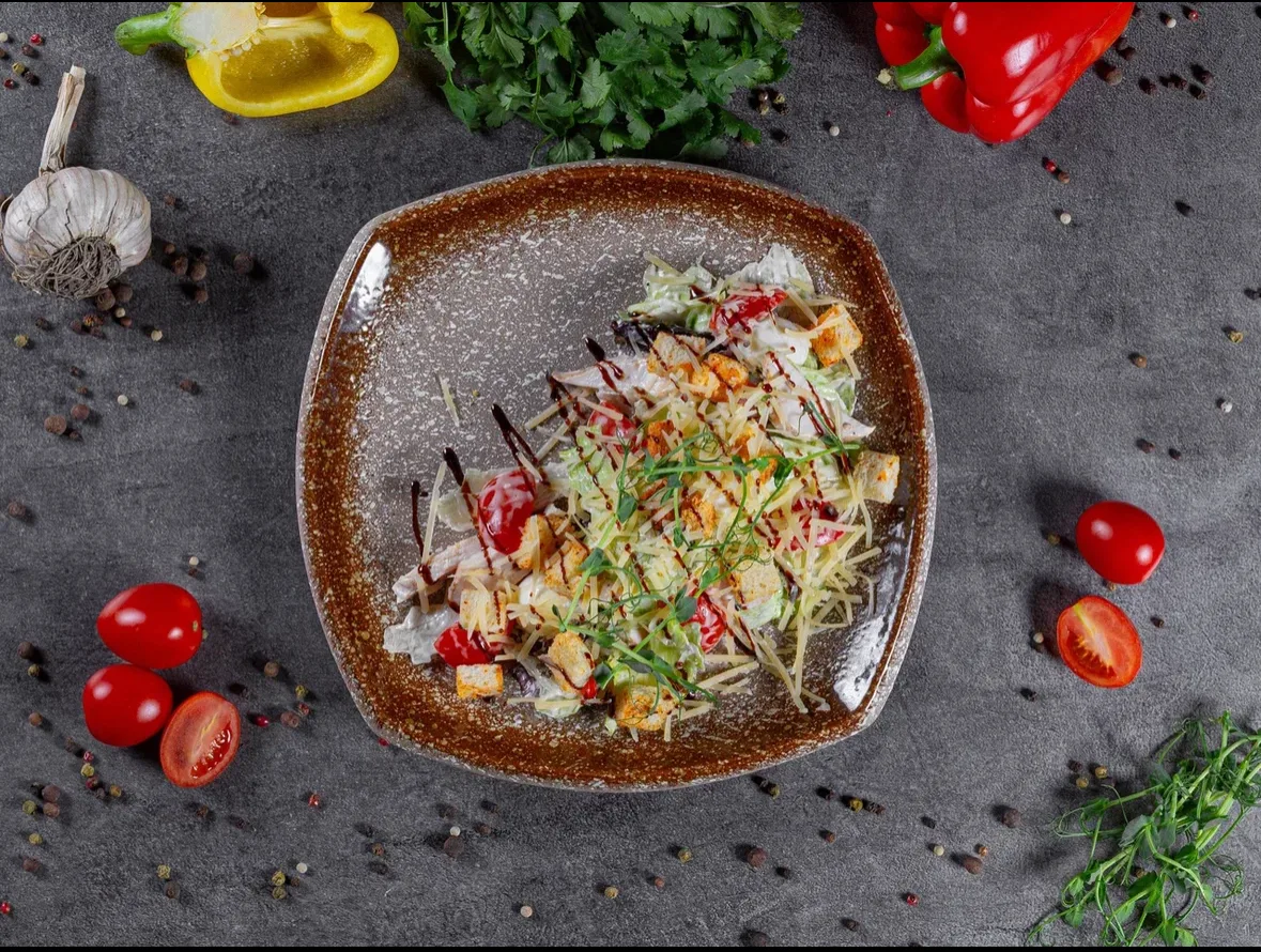 Цезарь с курицей