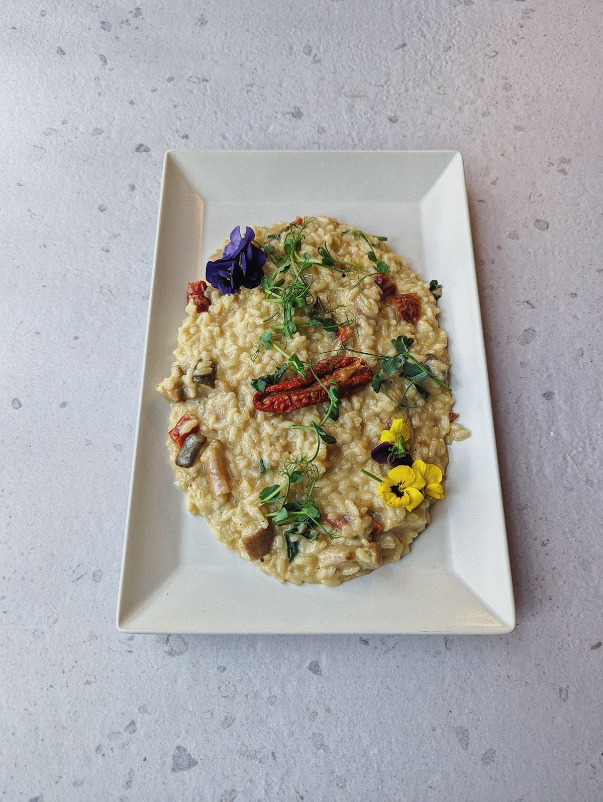 Risotto con porcini e pomodori secchi