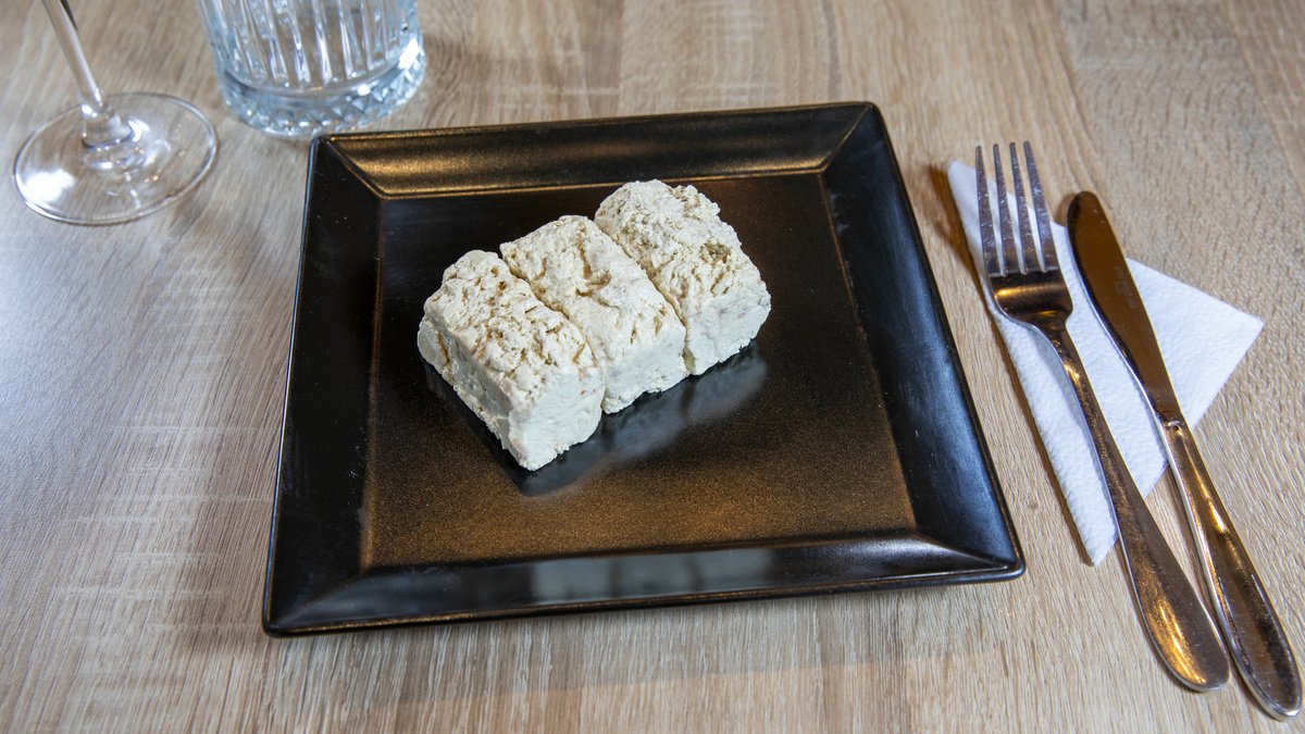 Halva si̇mplu