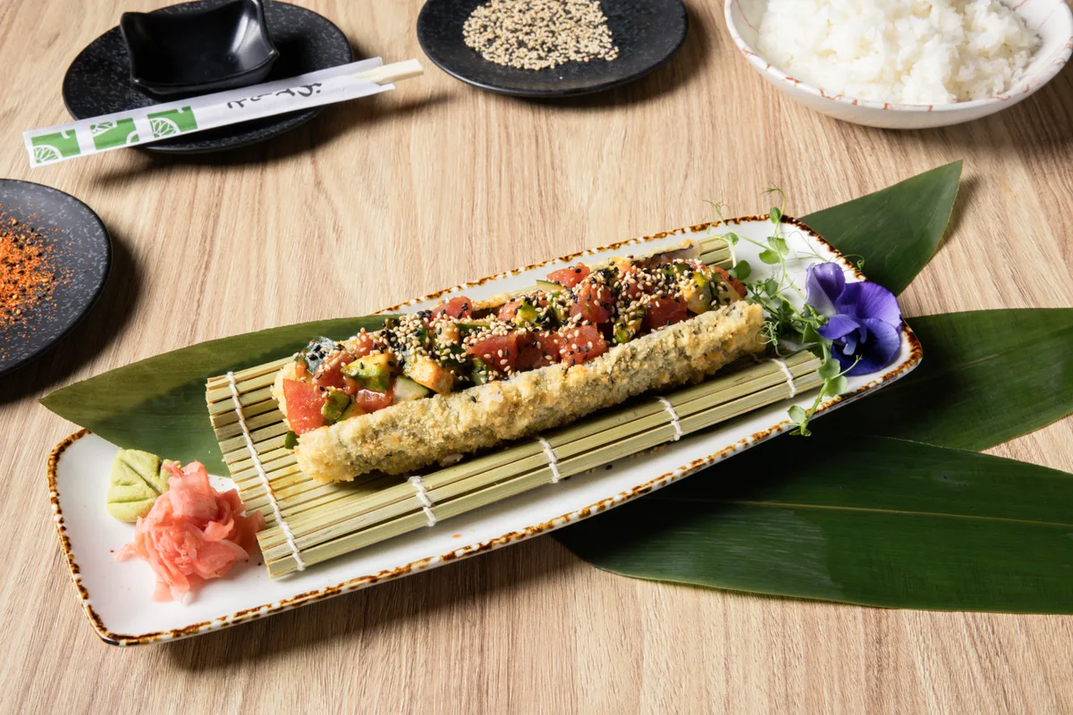 Tuna hot roll