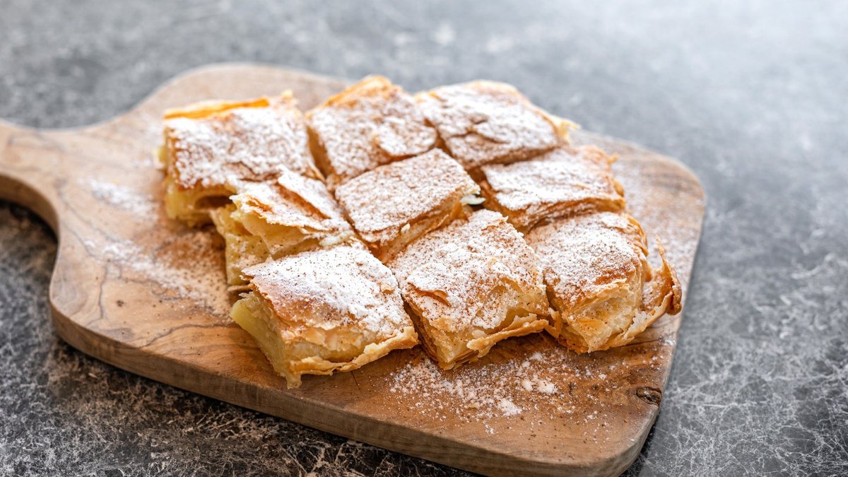 Sweet Cream Bougatsa