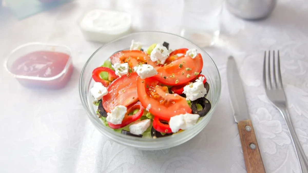 Salata Greceasca 400 gr*