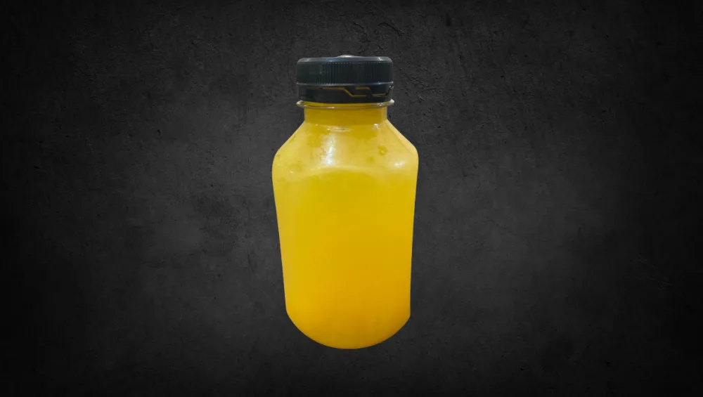 Limonáda z čerstvého pomeranče, medu, citronu, dolitá sodou