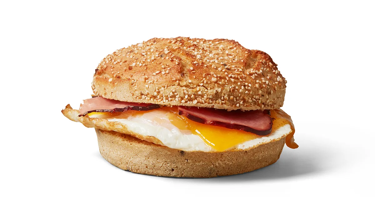Egg og Bacon Toast
