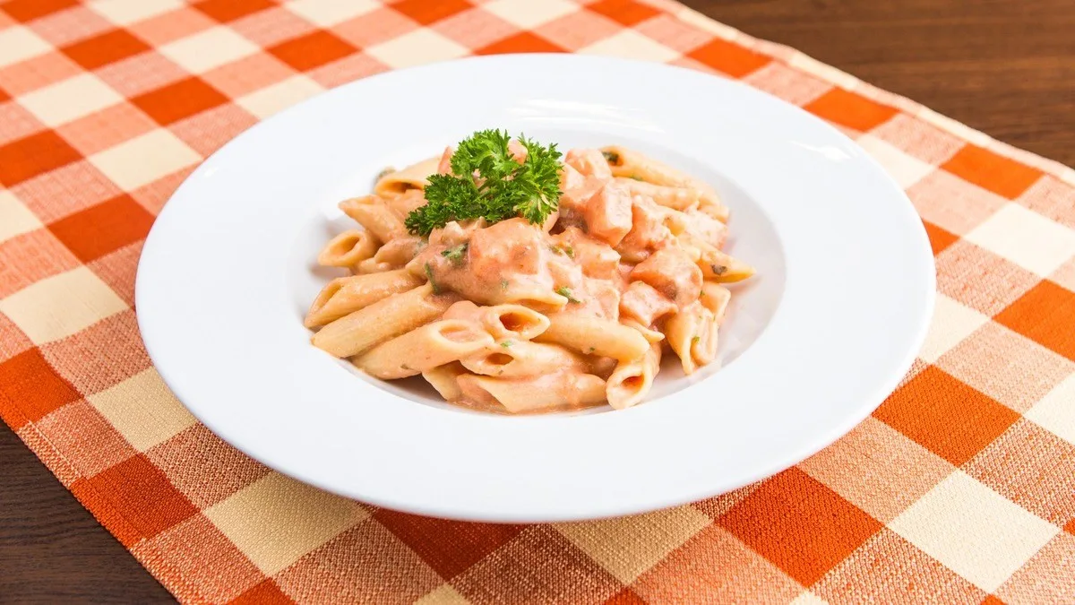 Penne al Salmone