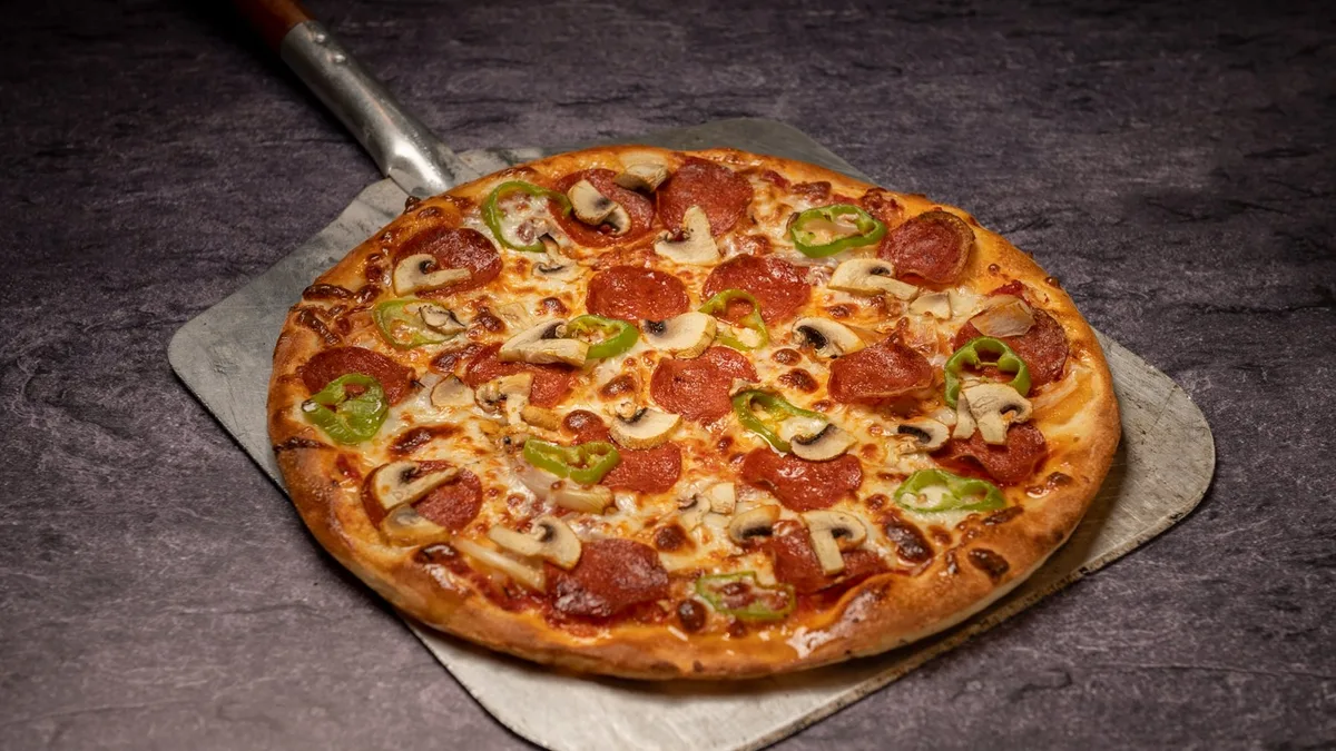 Magyaros pizza