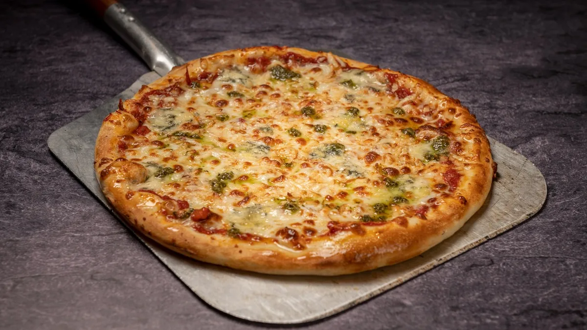 Négysajtos pizza