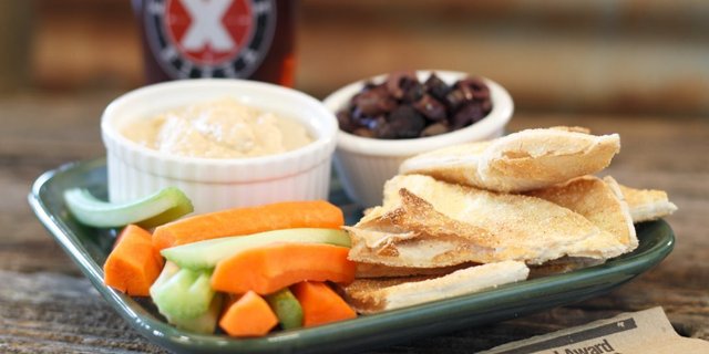Pizza Chips w/ Hummus