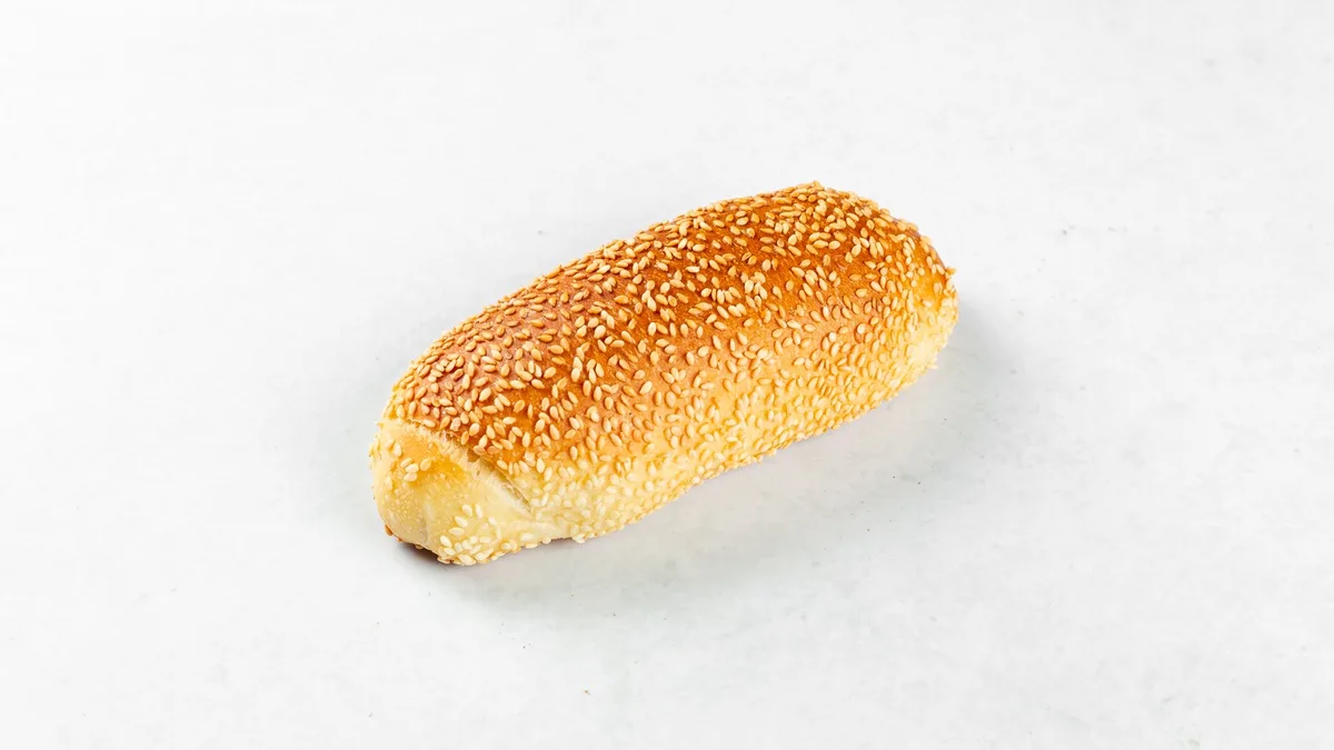 Brioš štručka s sezamom (75 g)