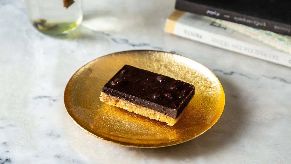 Energy Βar Dark Choco and Ηazelnuts 60 g