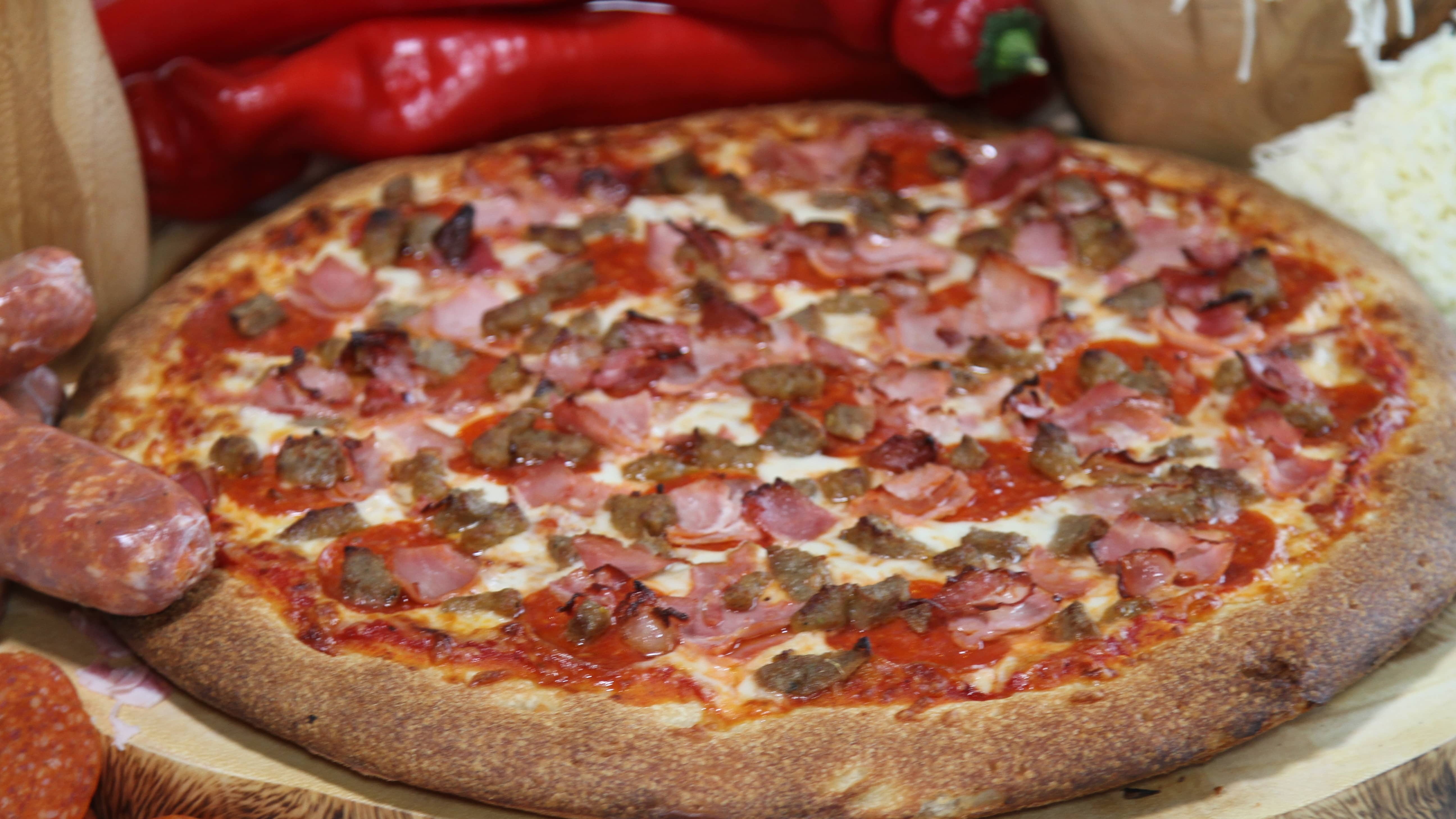 Carne Speciale Pizza