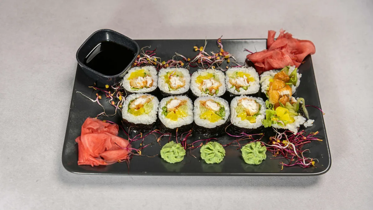 Futomaki ryba w tempurze