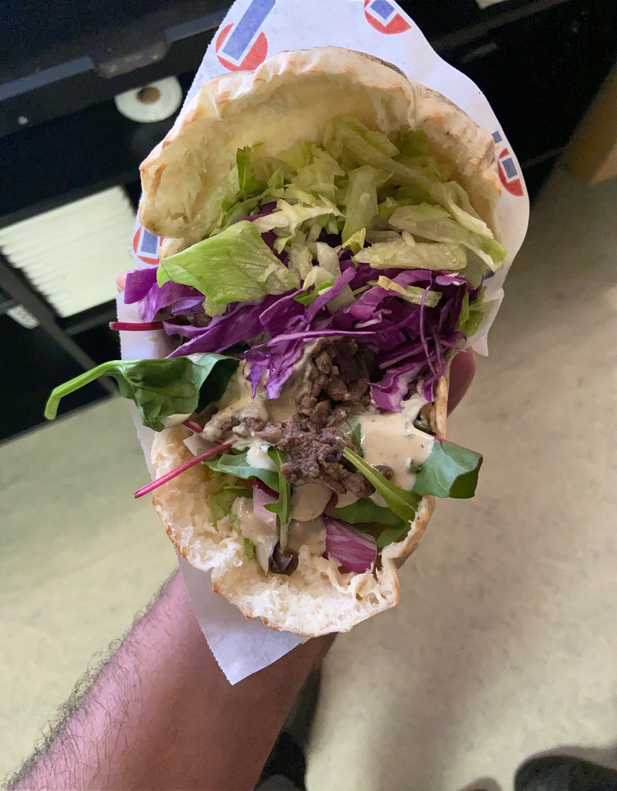 Pita med falafel (V)